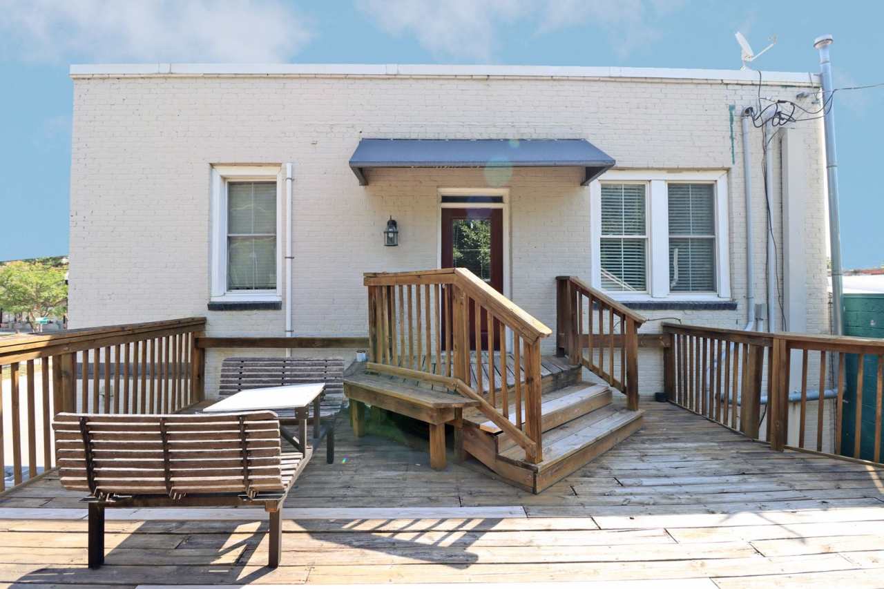 4BR/2.5BA Urban Charm Meets Creative Energy in the Cayce River Arts District