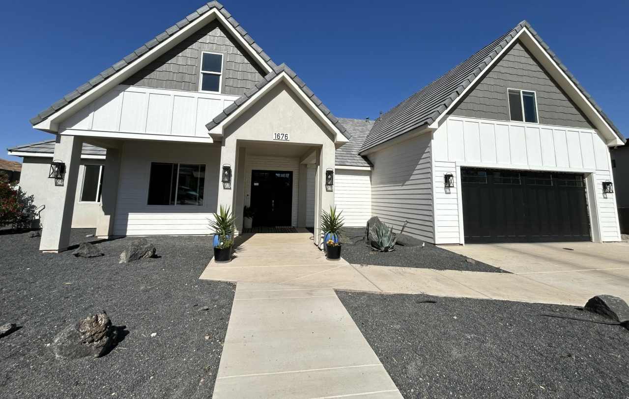 1676 S Painted Vis CIR