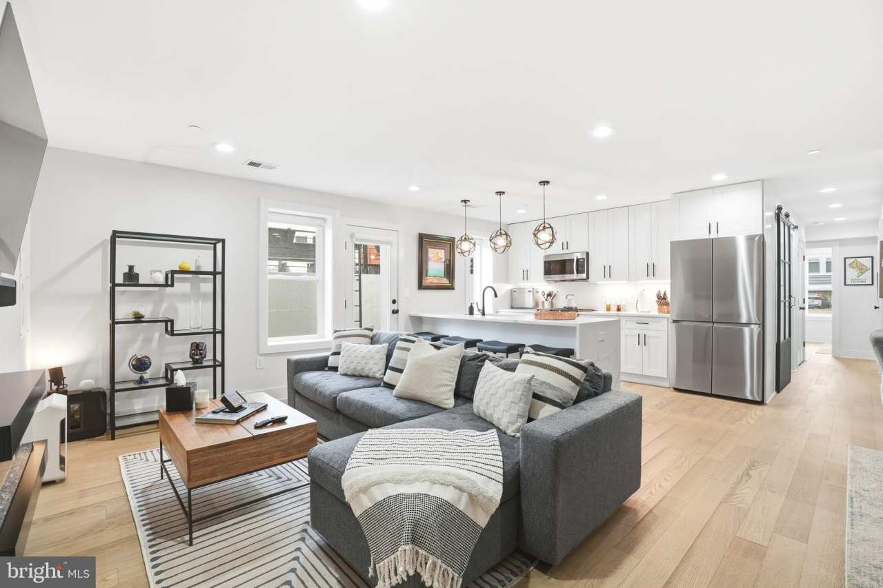 616 QUEBEC Place NW unit: 1