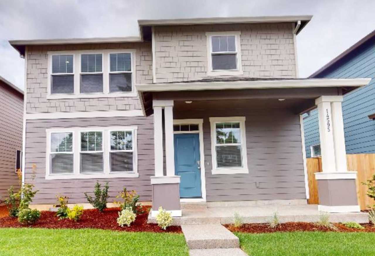 New Construction, Near Bridgeport, Beautiful Plank Flooring on Main, Central Air
