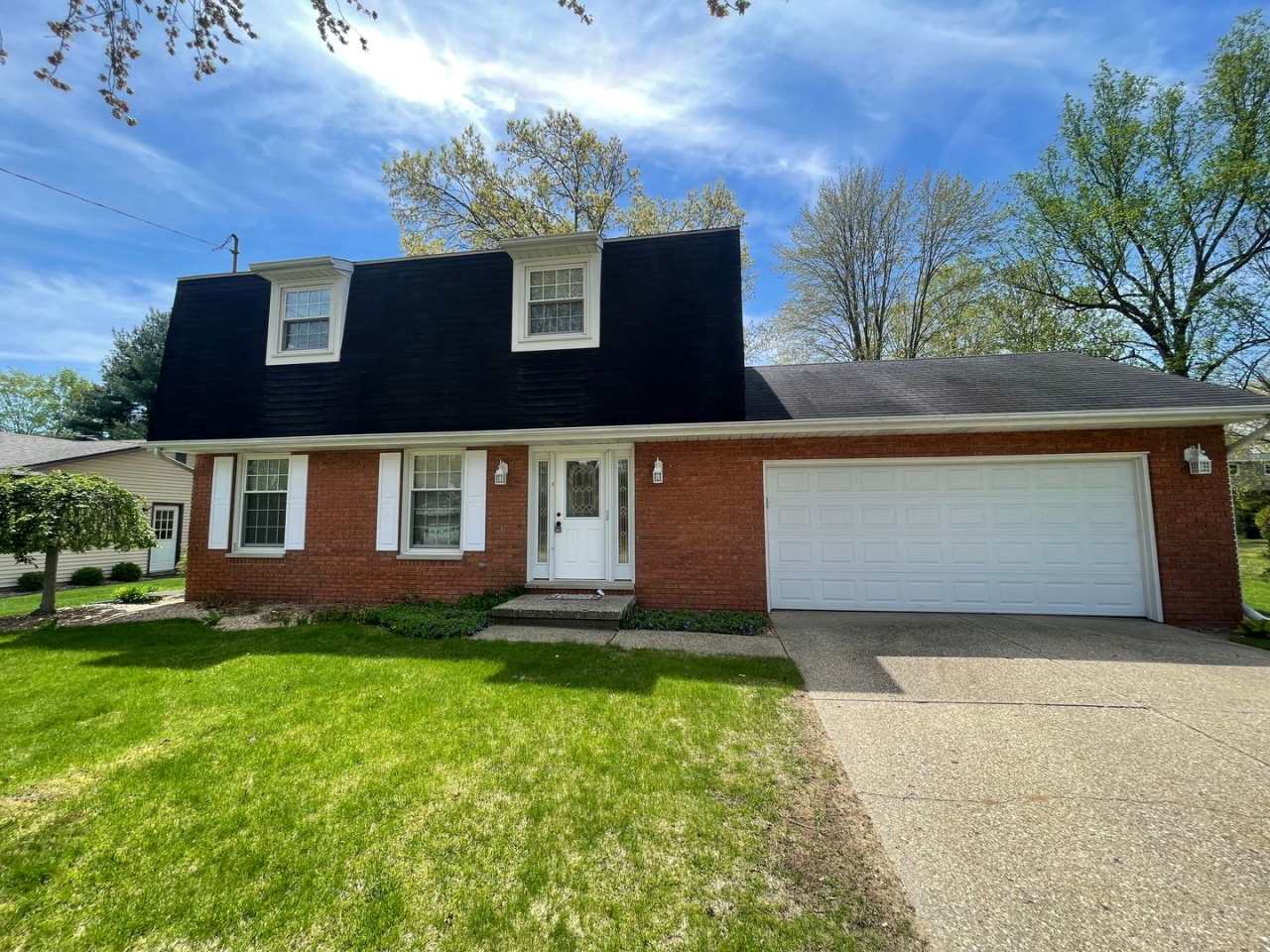 Four Bedroom Home in Heart of Portage