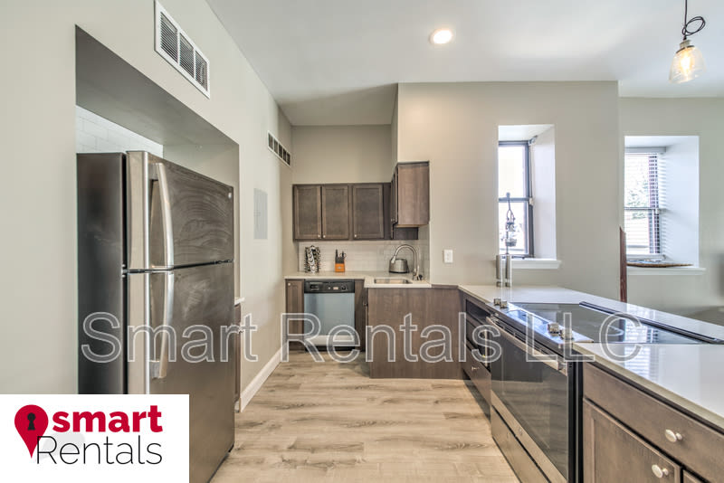 3623 McRee Avenue - B