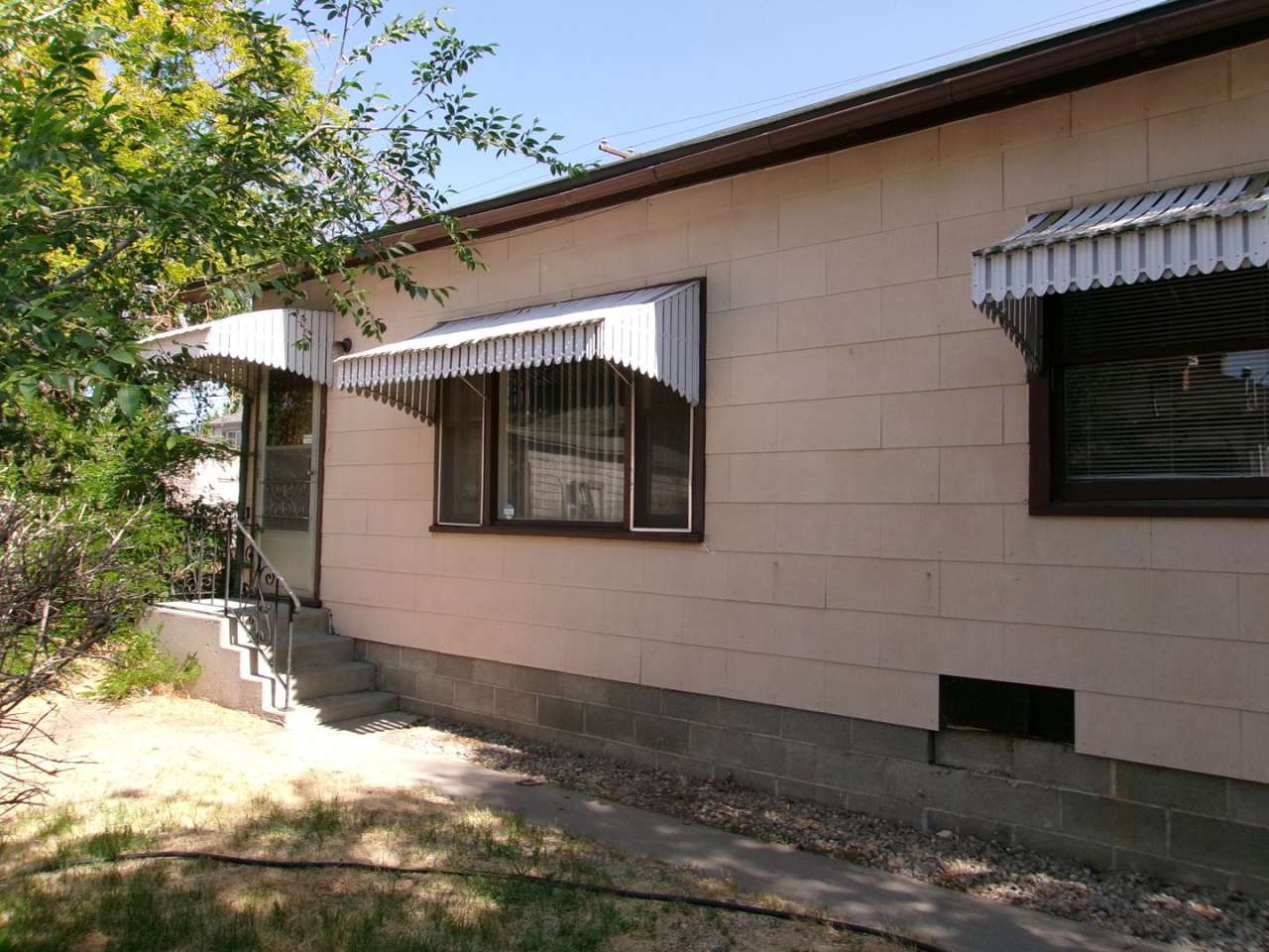 Newly Remodeled 2 Bedroom 1 Bath Home in Sparks