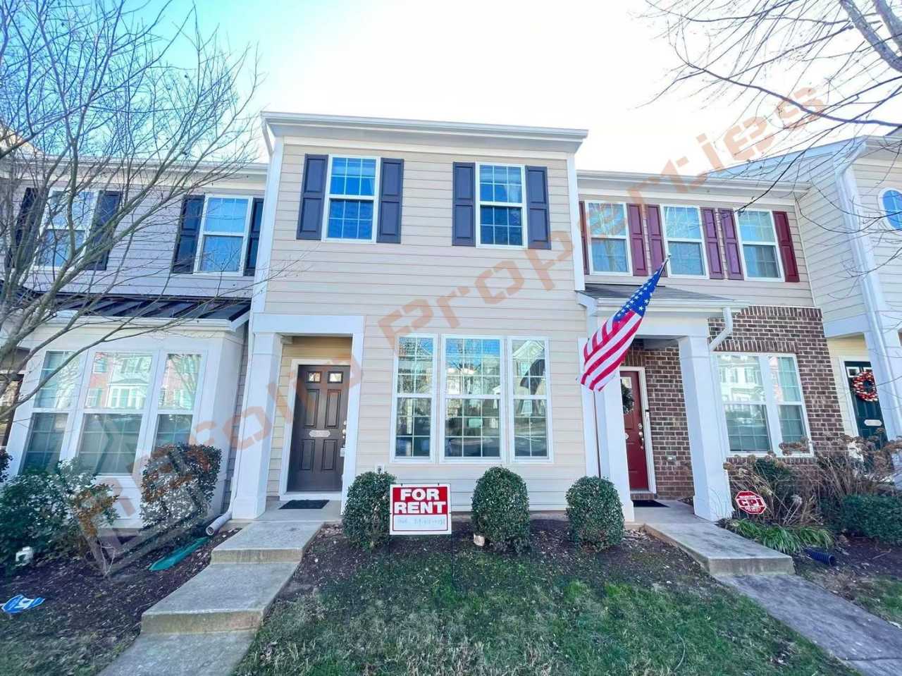 2 Bedroom, 2.5 Bathroom Townhome with 2 Parking Spaces in Renaissance Park – Minutes from Downtown Raleigh! Available now!