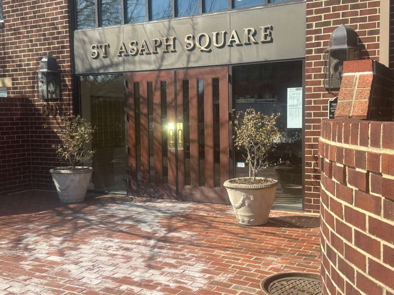 Alexandria/Saint Asaph Square - 801 S Pitt Street - $2,495.00