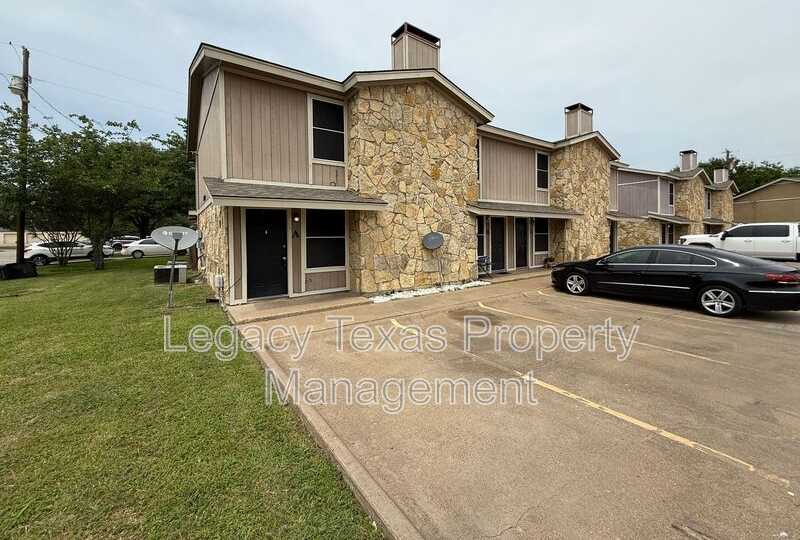 1610 A SUN VALLEY DR