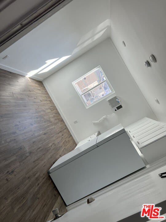 1411 S Burlington Ave