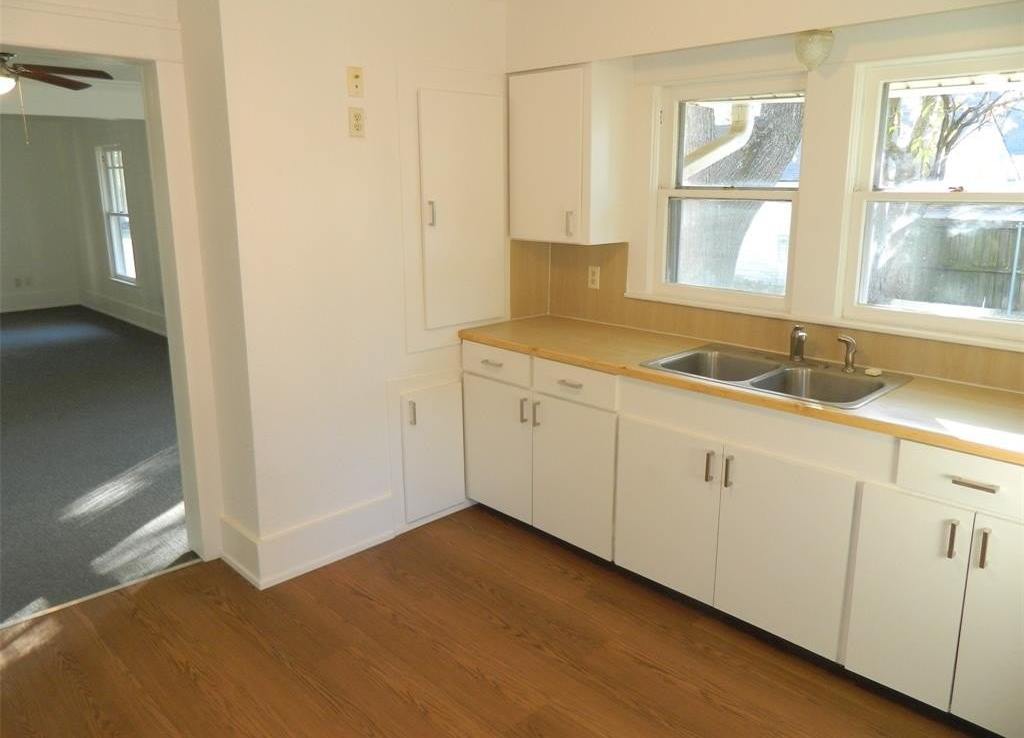 110 W Mulberry Street