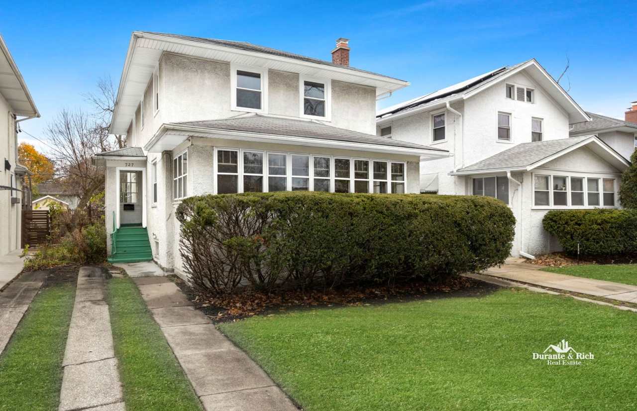 Single Family Home in Historic Oak Park Neighborhood