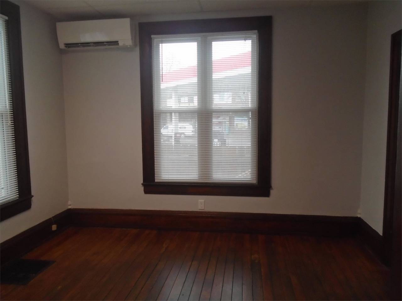 623 W Washington Blvd Apt 102