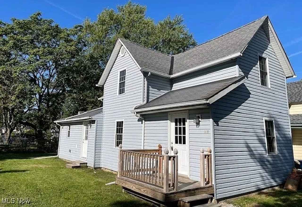 Charming 3 Bedroom 2 Bath House in Lorain- First Month Rent Half Off!!