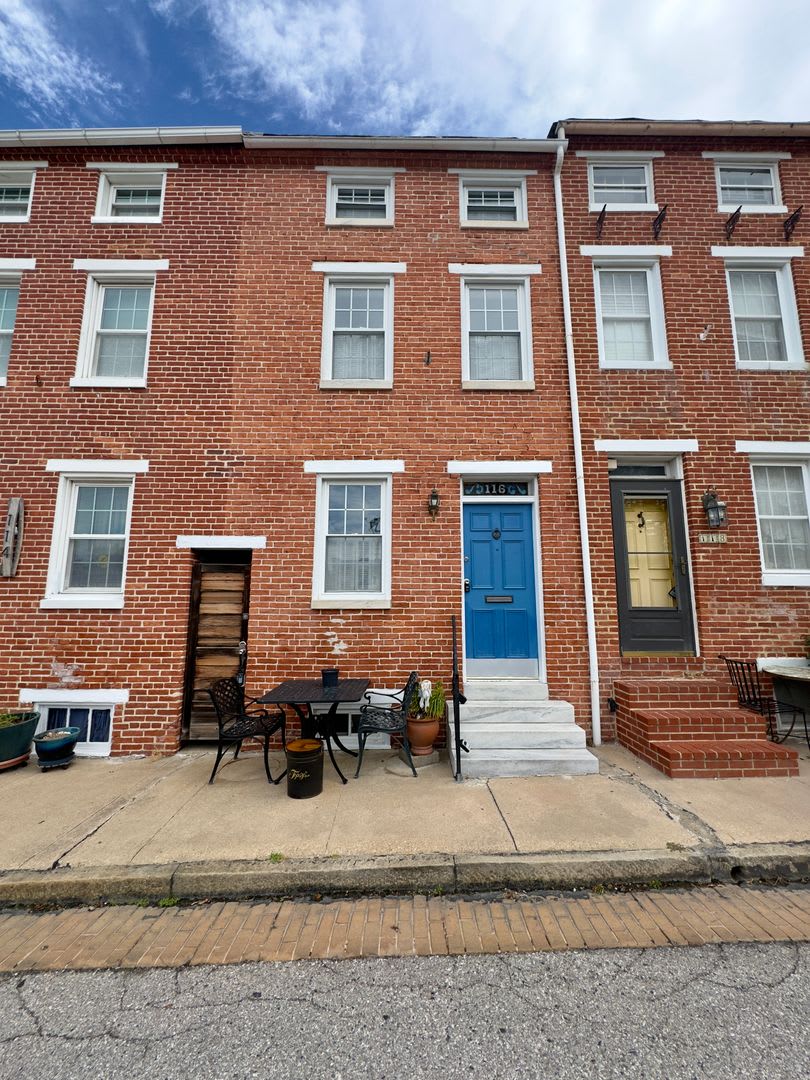 Charming 2Bed/3Bath Townhome in Federal Hill