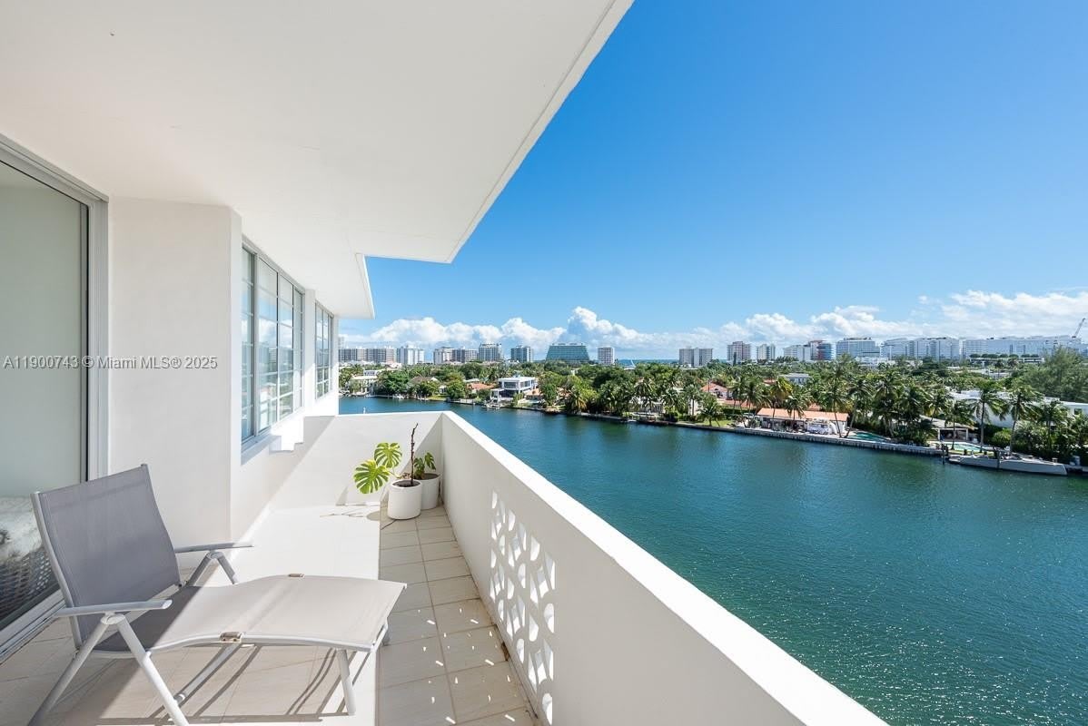 9101 E Bay Harbor Dr