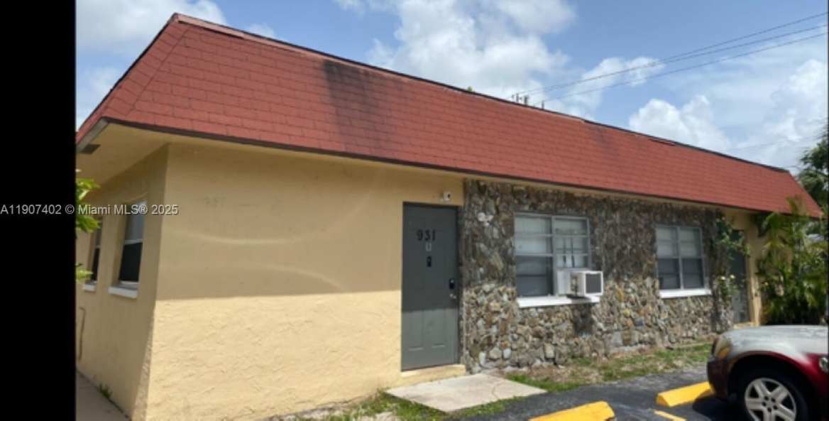 931 SW 80th Ave