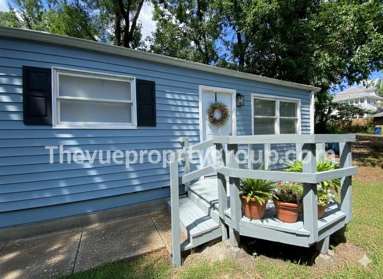 NO RENT until 2026! Lock in your new home now and enjoy the rest of the year rent-free! The deposit moves you in!