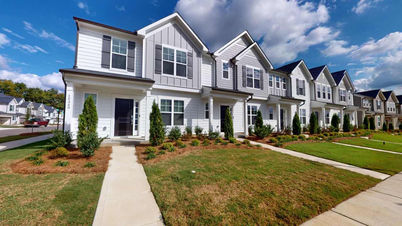 Immaculate New Townhome in Pringle Towns