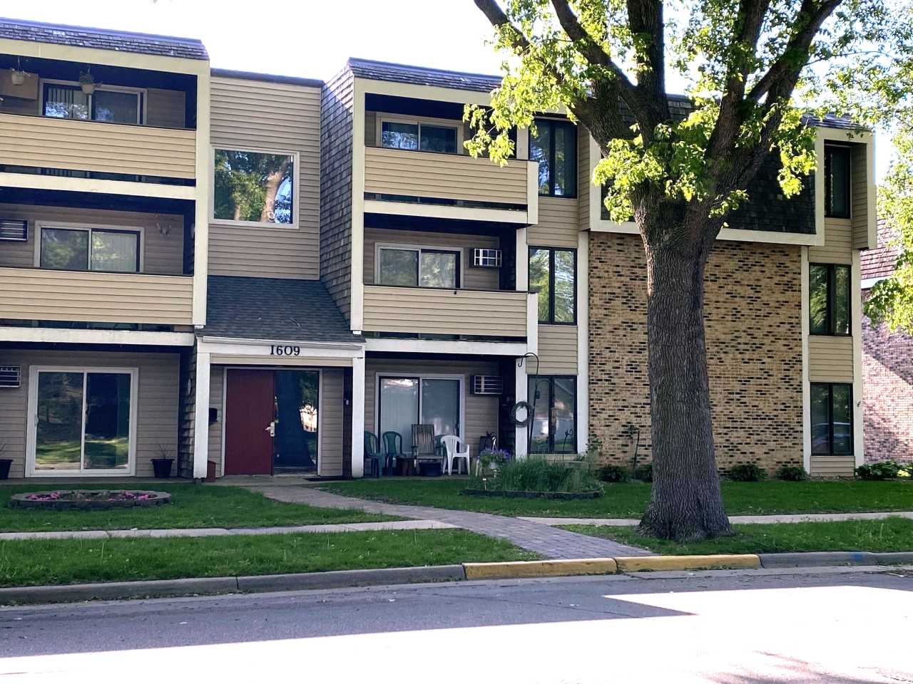 1609 5th Street Southwest