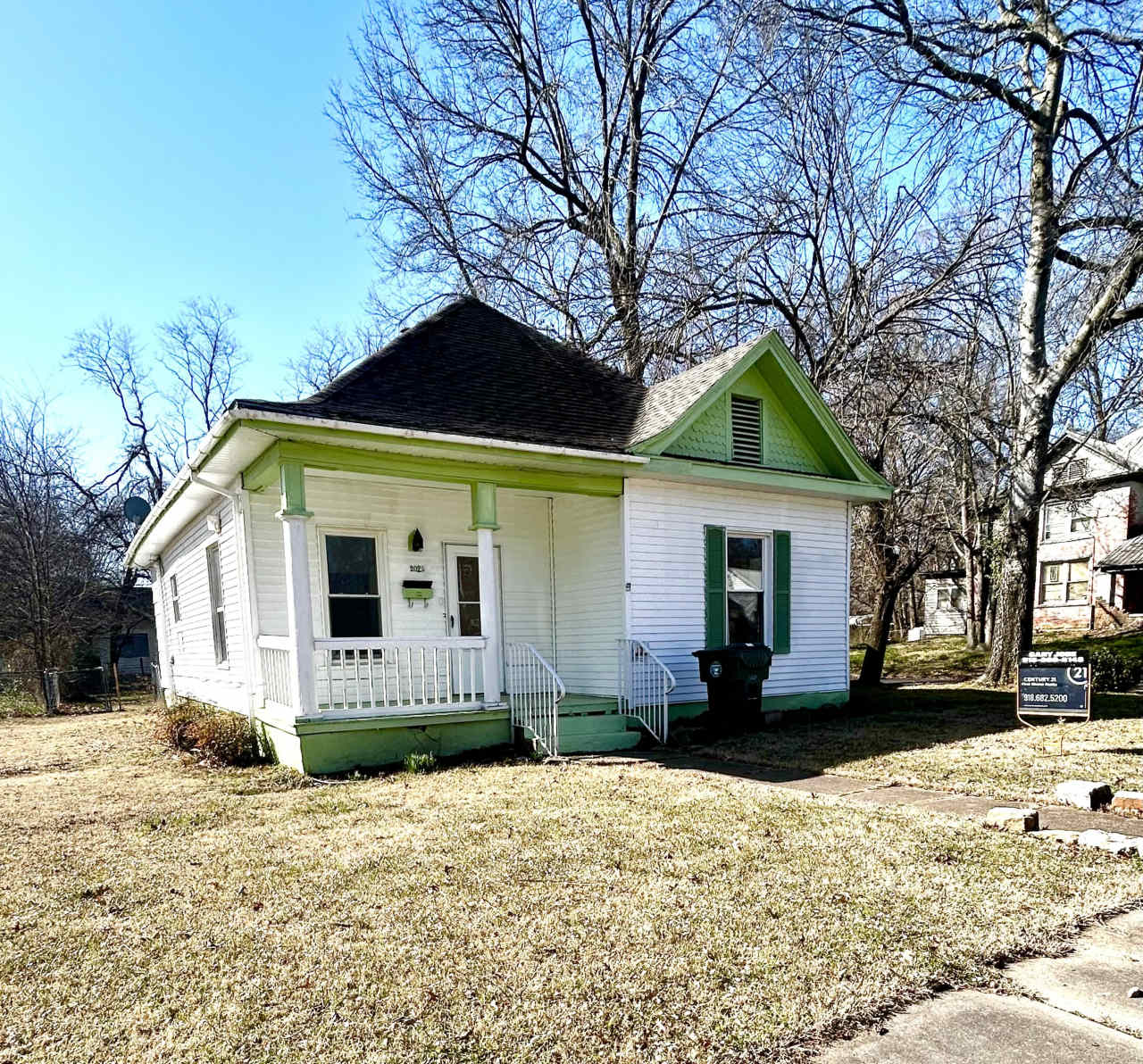 2029 Columbus Avenue