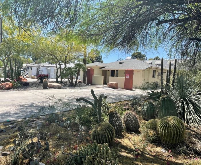 1214 South Farmer Avenue