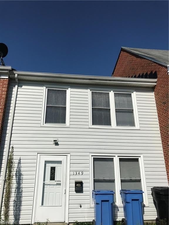 1349 Ruddy Oak Court