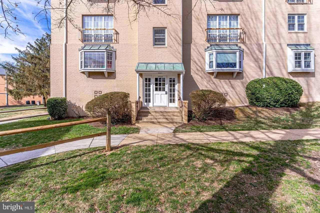 2904 WILLSTON PL #302