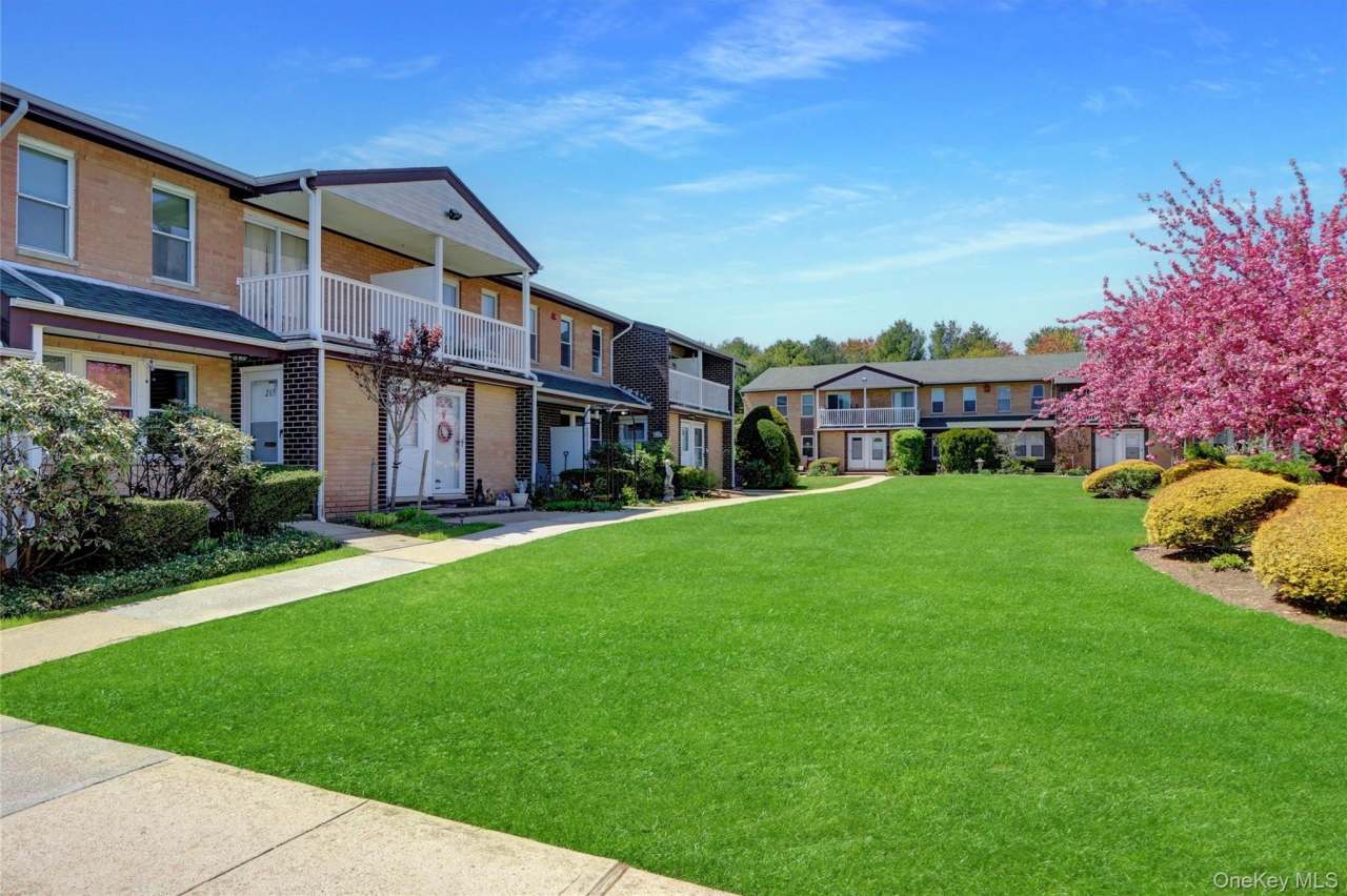 214 Artist Lake Drive