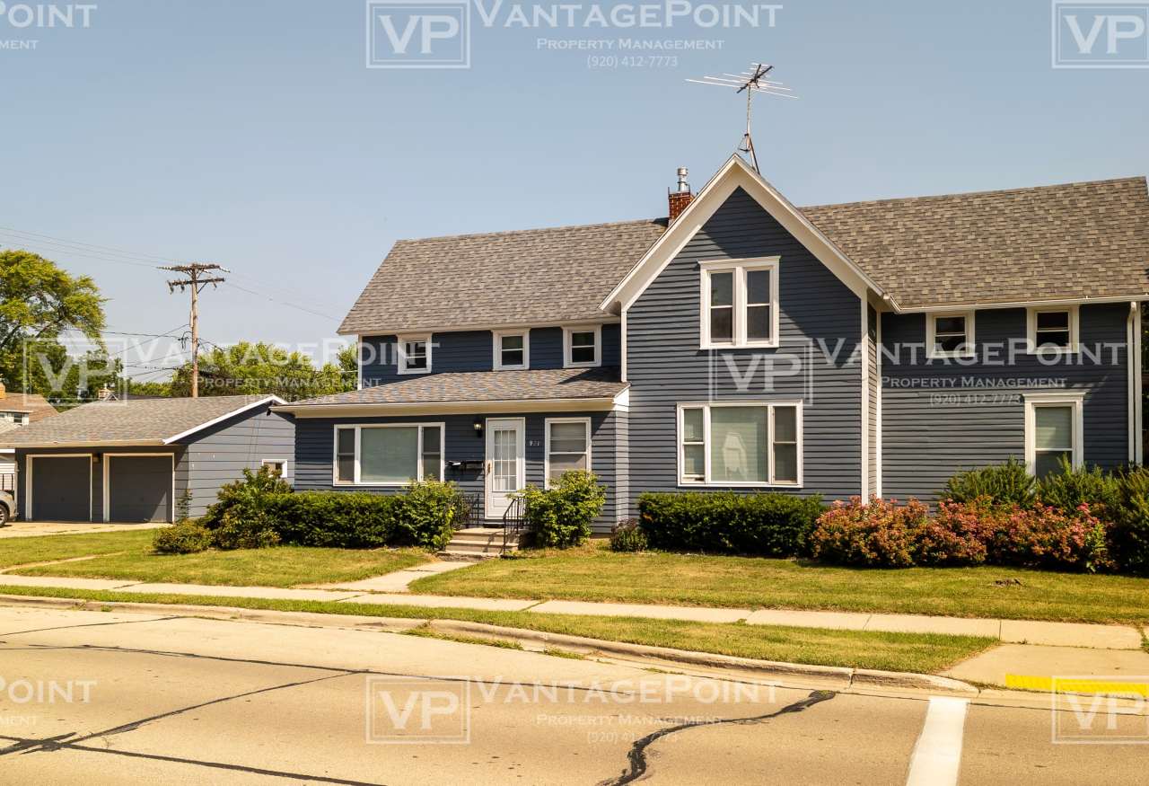 921 Chicago Street - Upper