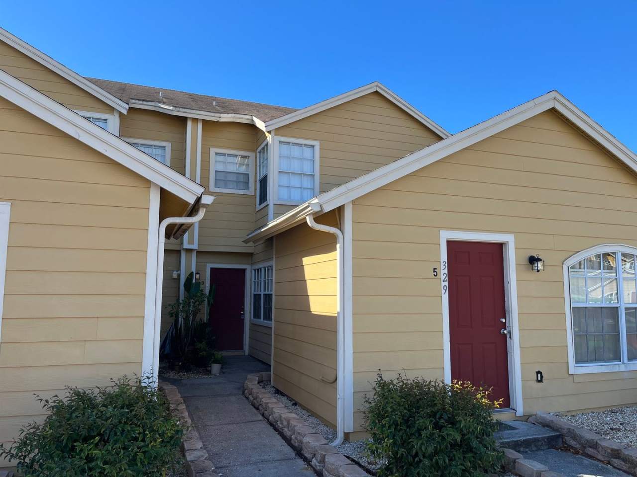3bed/2bath townhouse close to Disney includes utility (restrictions apply)
