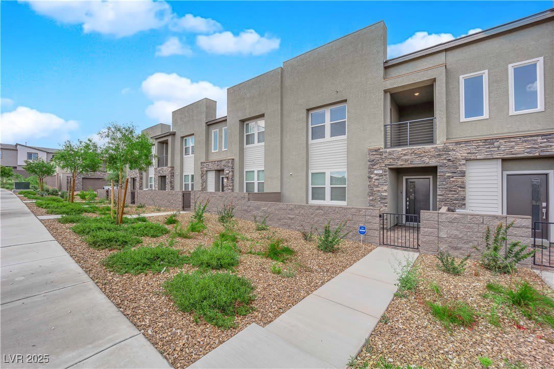 334 Laurel Peak Drive