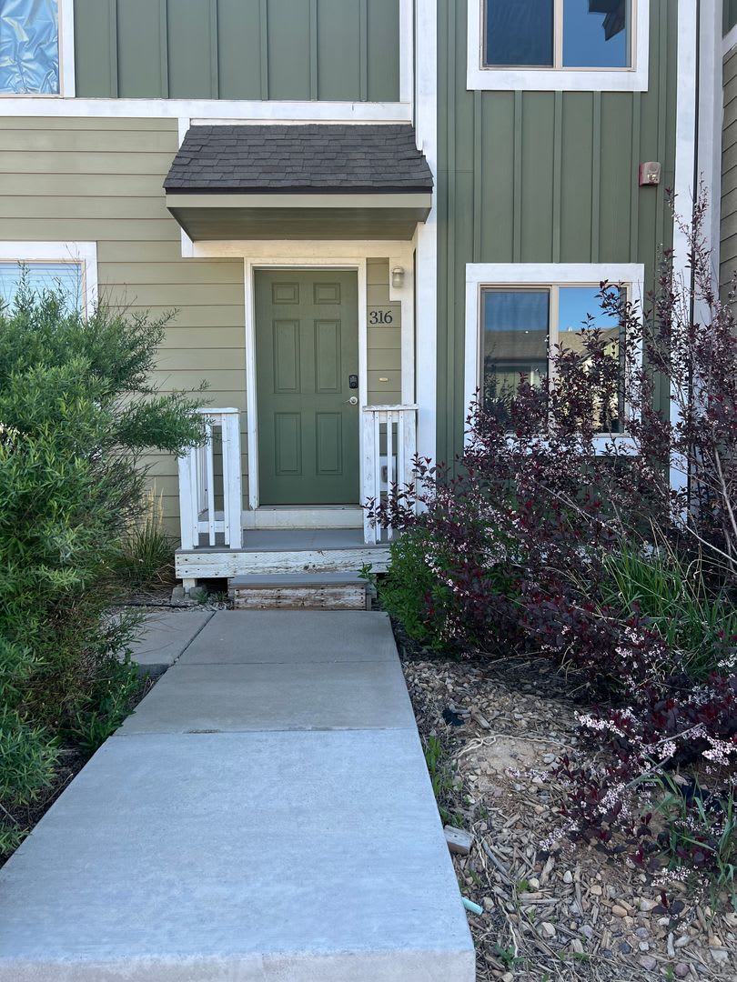 Newly Remodeled Townhome