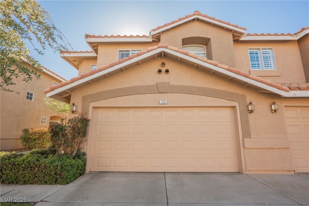 135 Broken Rock Drive