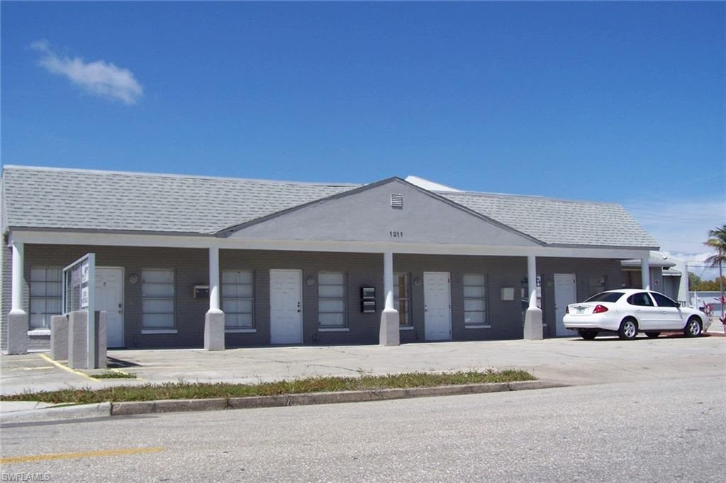 1211 Miramar St Ste 4