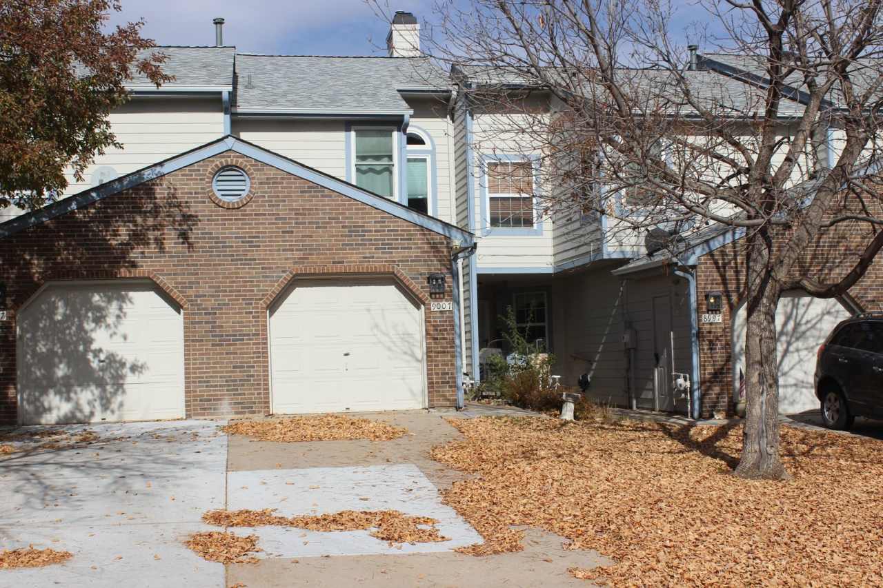 COME TOUR THIS BEAUTIFUL TOWNHOME. AVAILABLE NOW!