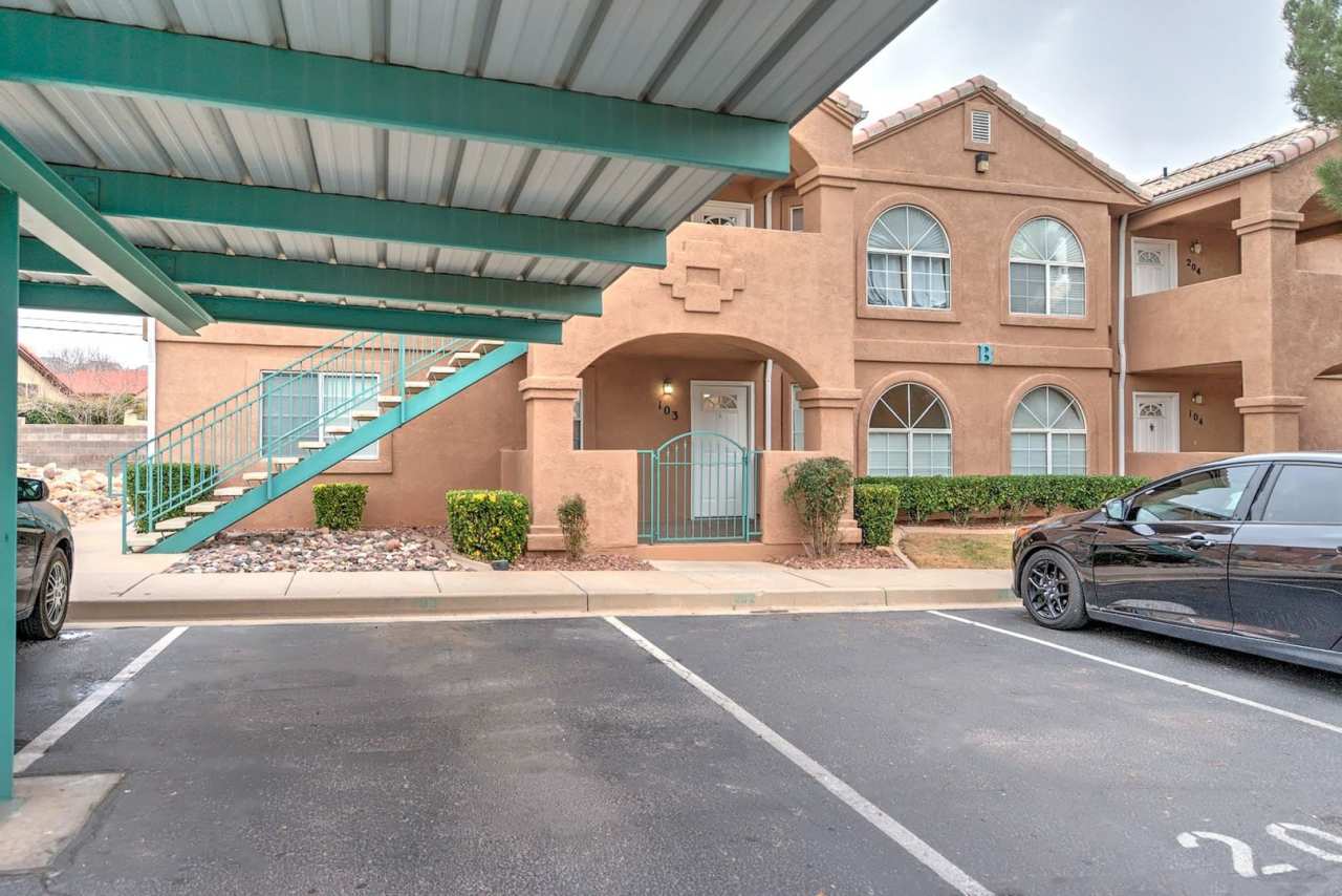 La Paloma Condo with 2-Bedrooms and 2-Bathrooms