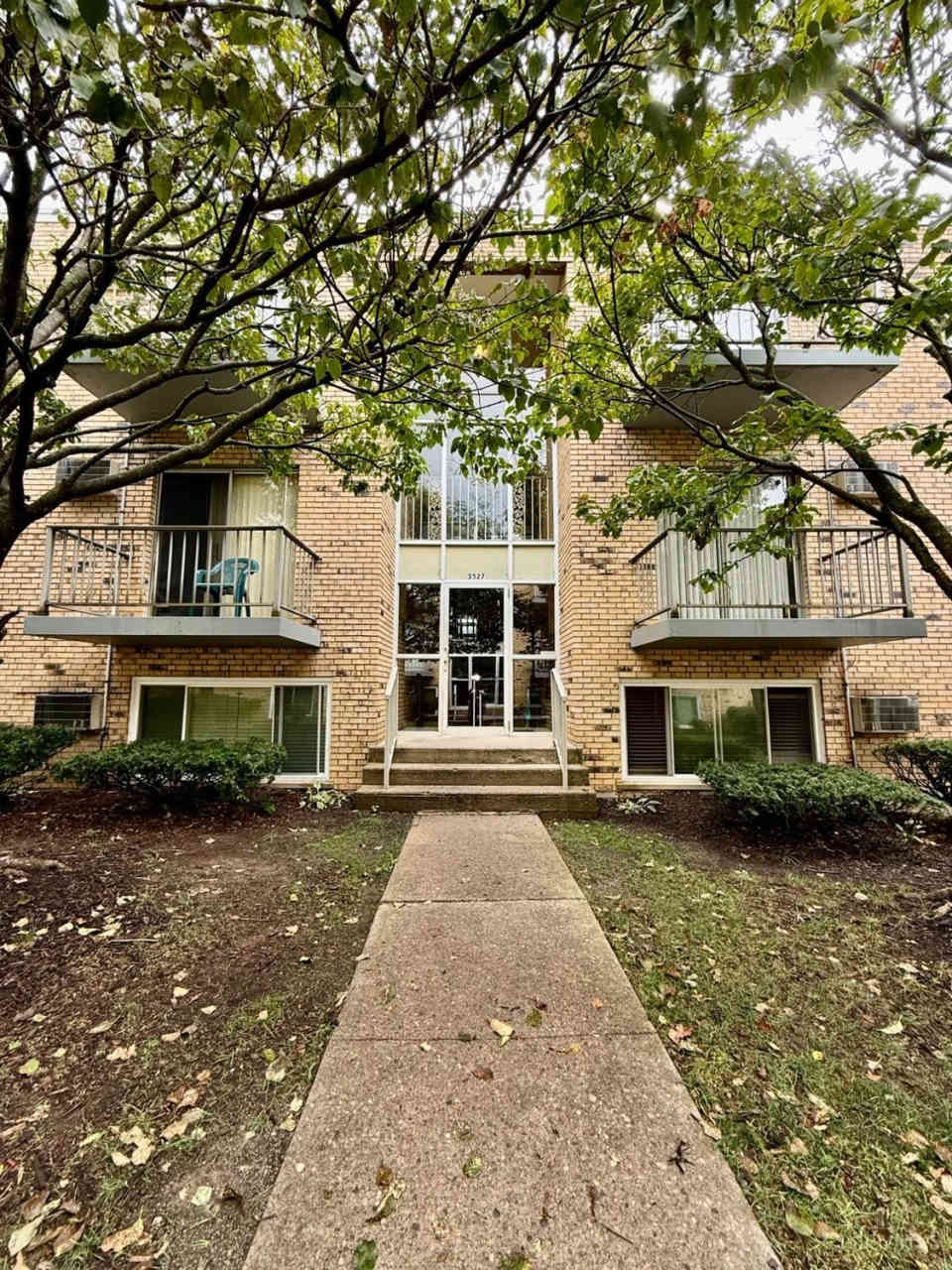 3527 Werk Road unit: 8