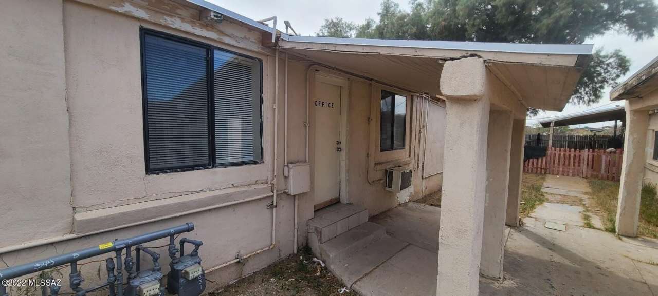 345 E Teton Road unit: Studio