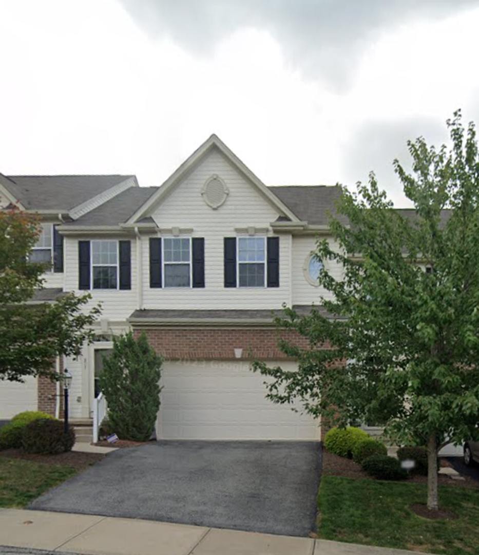 Beautiful 3 Bedroom town-home in Haymaker Pointe