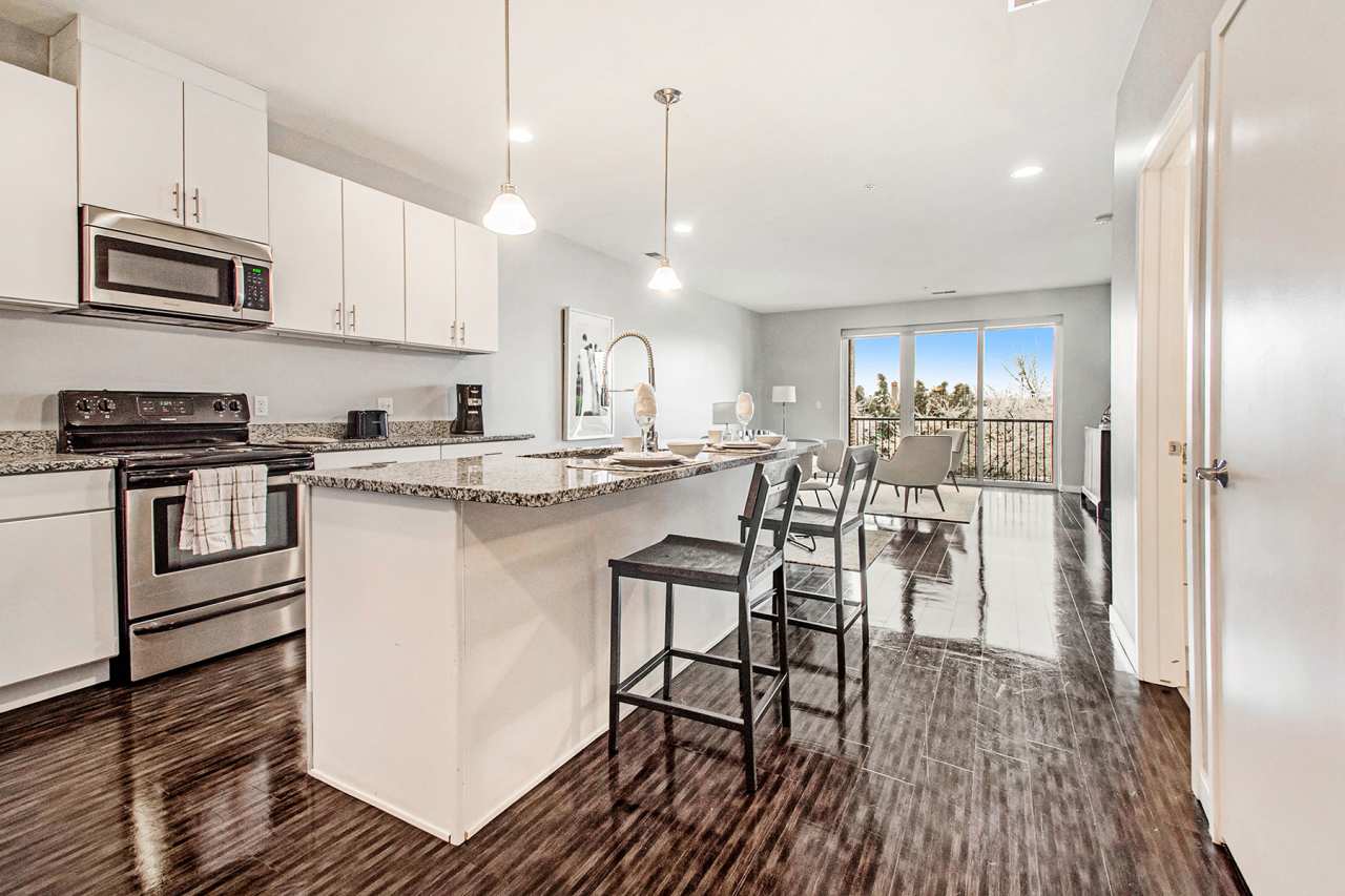 Waters Edge Apartments