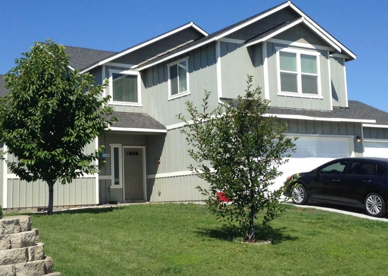 4 Bedroom home 3 car garage fenced yard