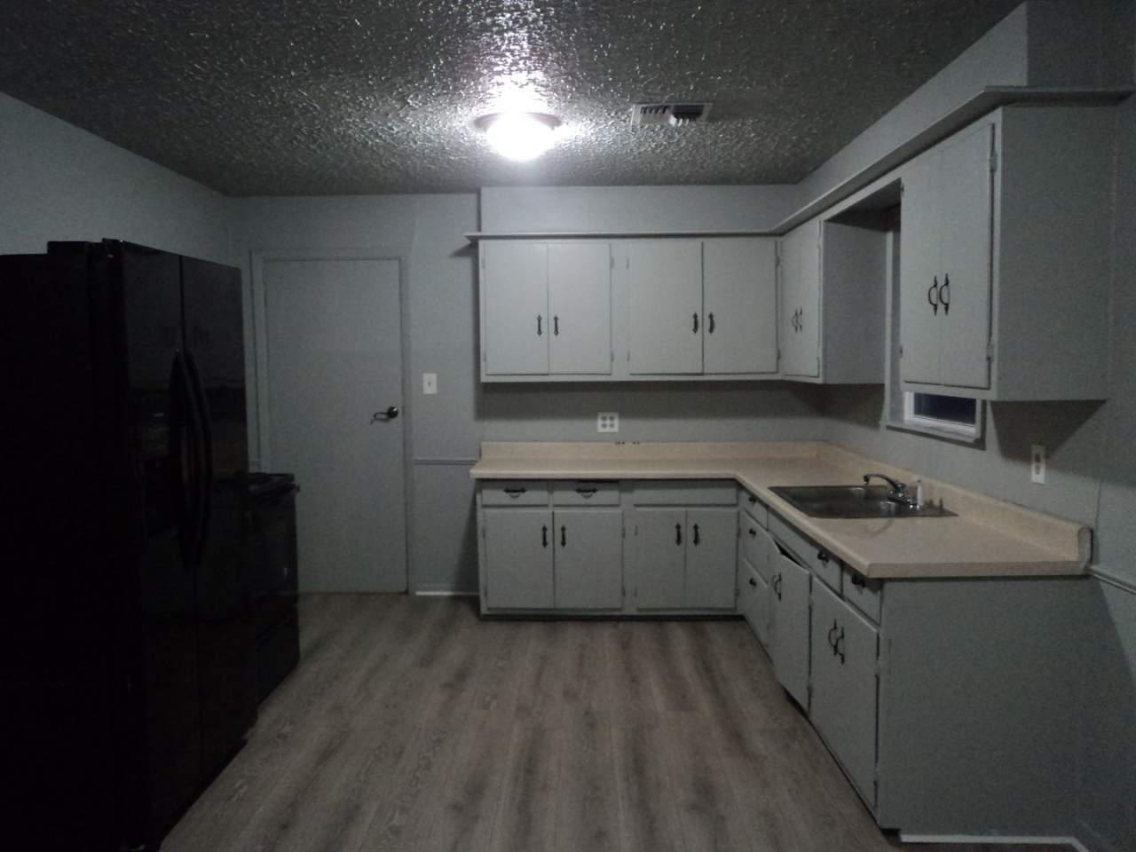 1215 SW E Ave Lawton Ok, 73501