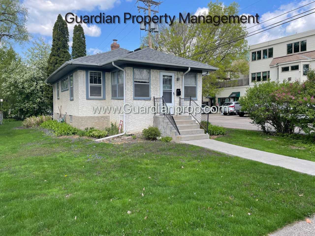 Como Single Family Home, Hardwood Floors, Video Walk Through, Avail Nov/Dec