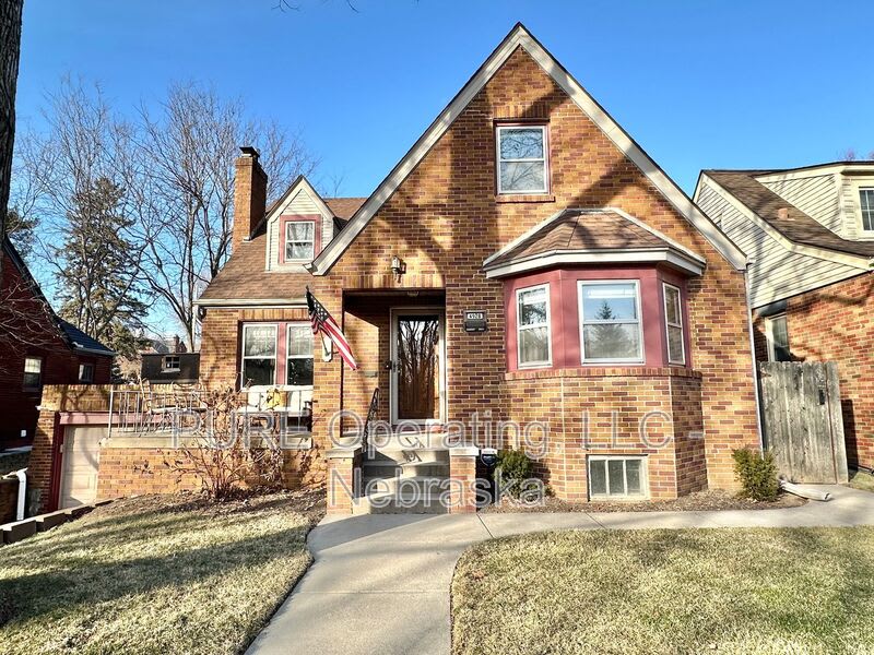 4928 N Happy Hollow Blvd