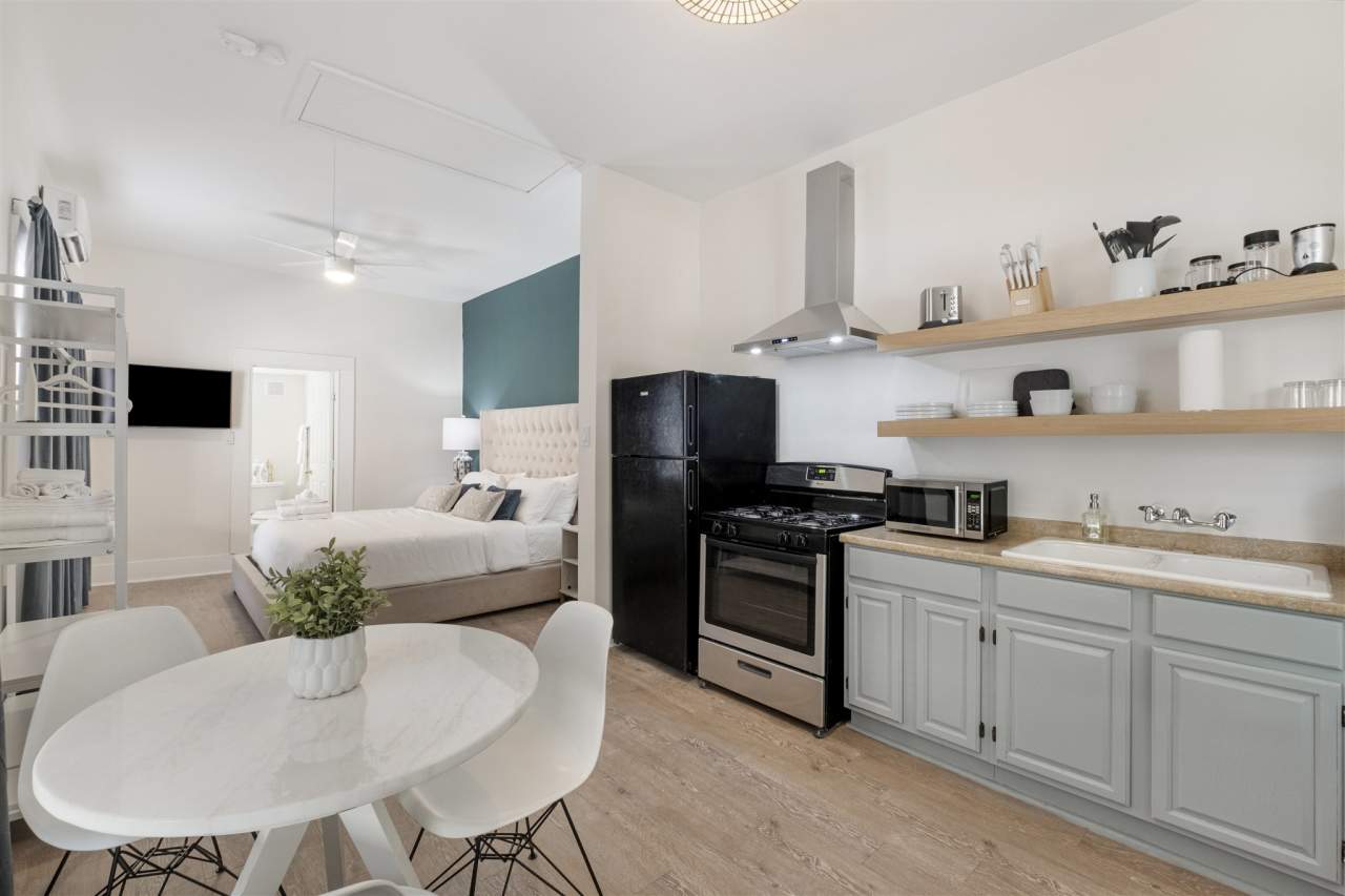 302 East Cevallos Street - 2#2