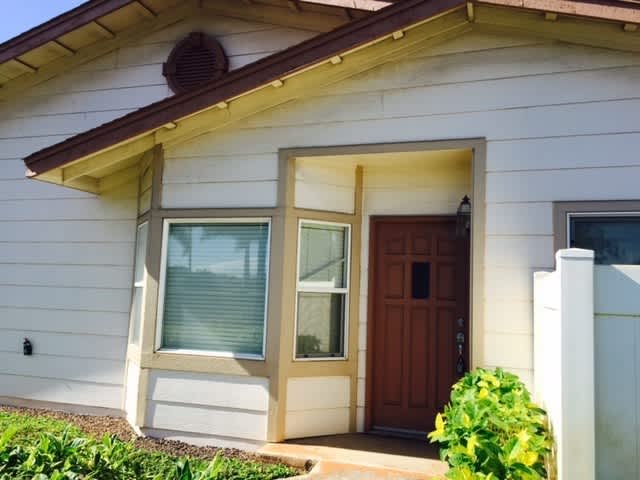 Ocean Pointe 3 bedroom 2 Bath Townhome with a 2 car Garage