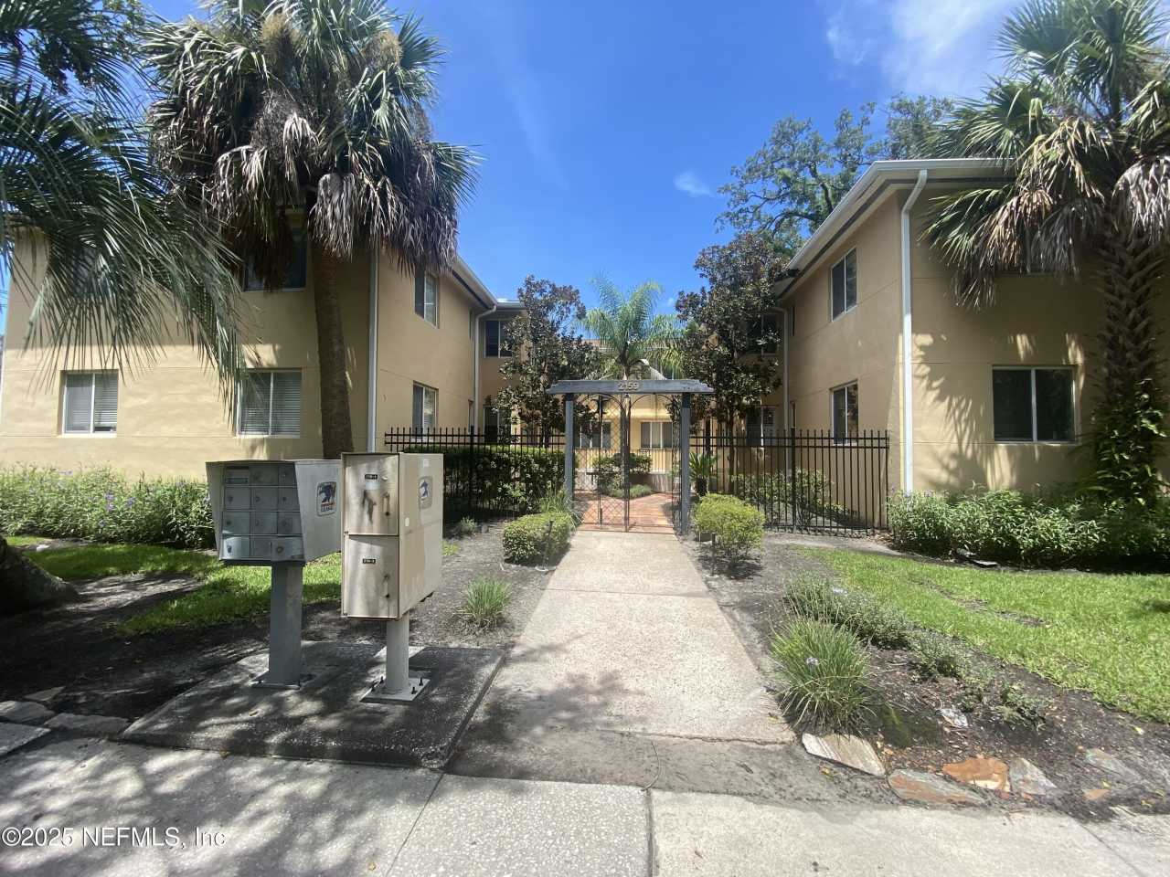 2159 RIVERSIDE Avenue unit: 7