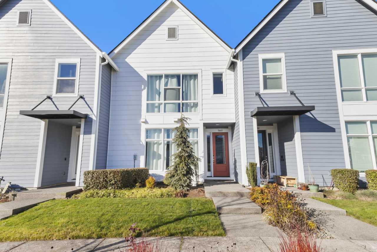 7447 Southeast Chinquapin Drive