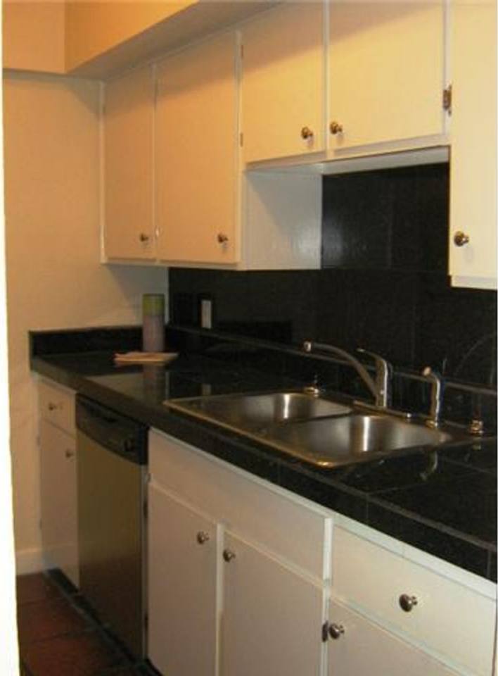 1 Bedroom Condo in the Heart of Austin