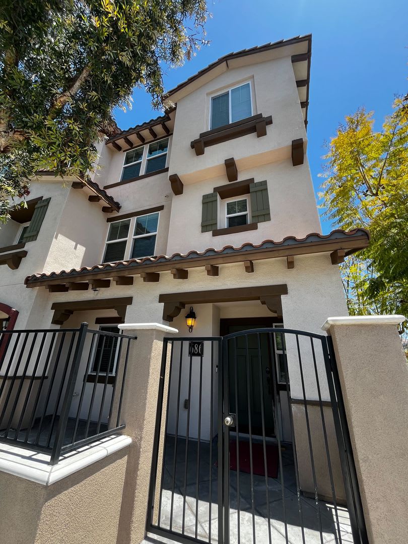 Modern Comfort Meets Classic Charm – 4BR Home for Rent in Fullerton