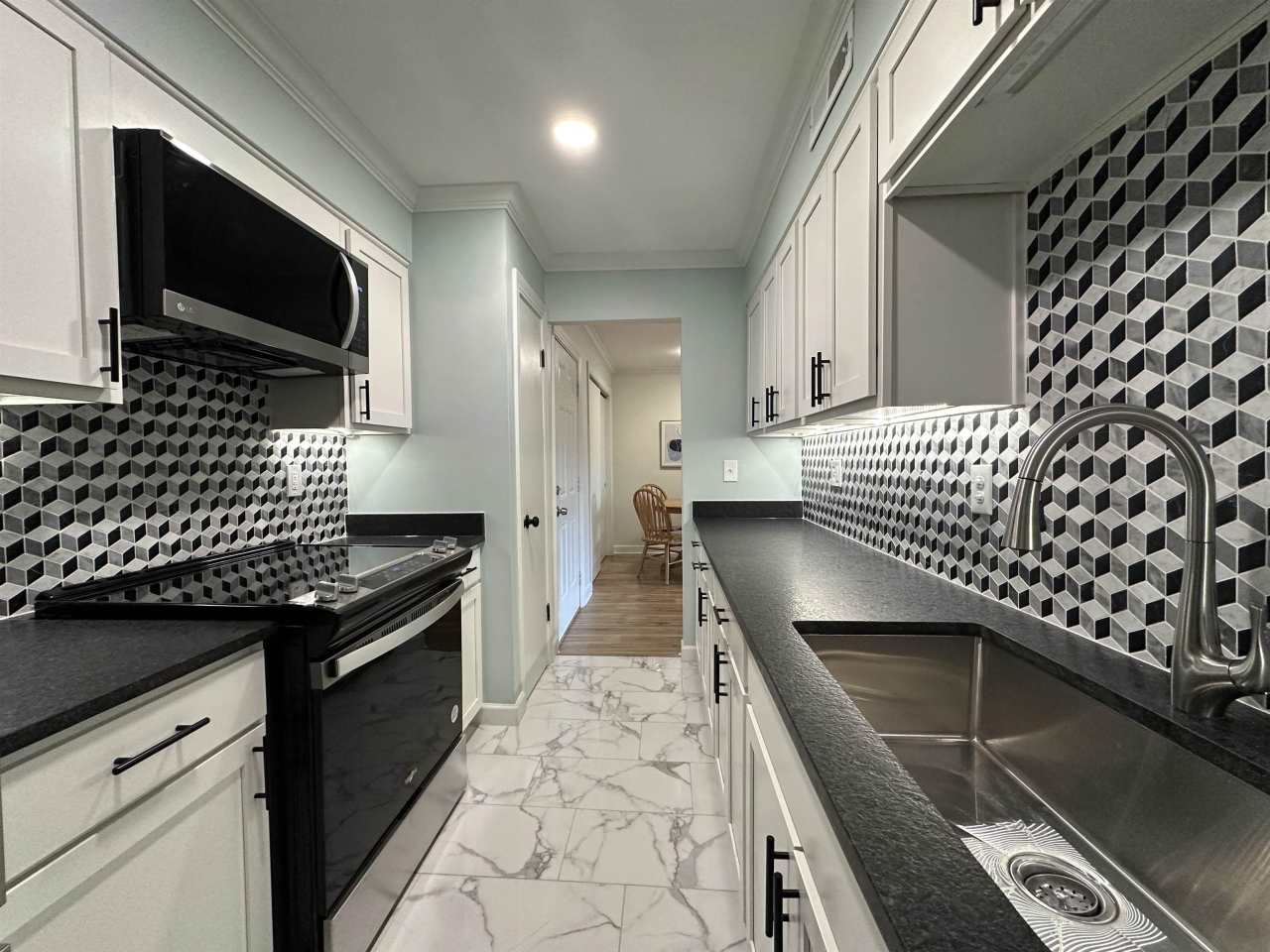 1855 POPLAR WOODS