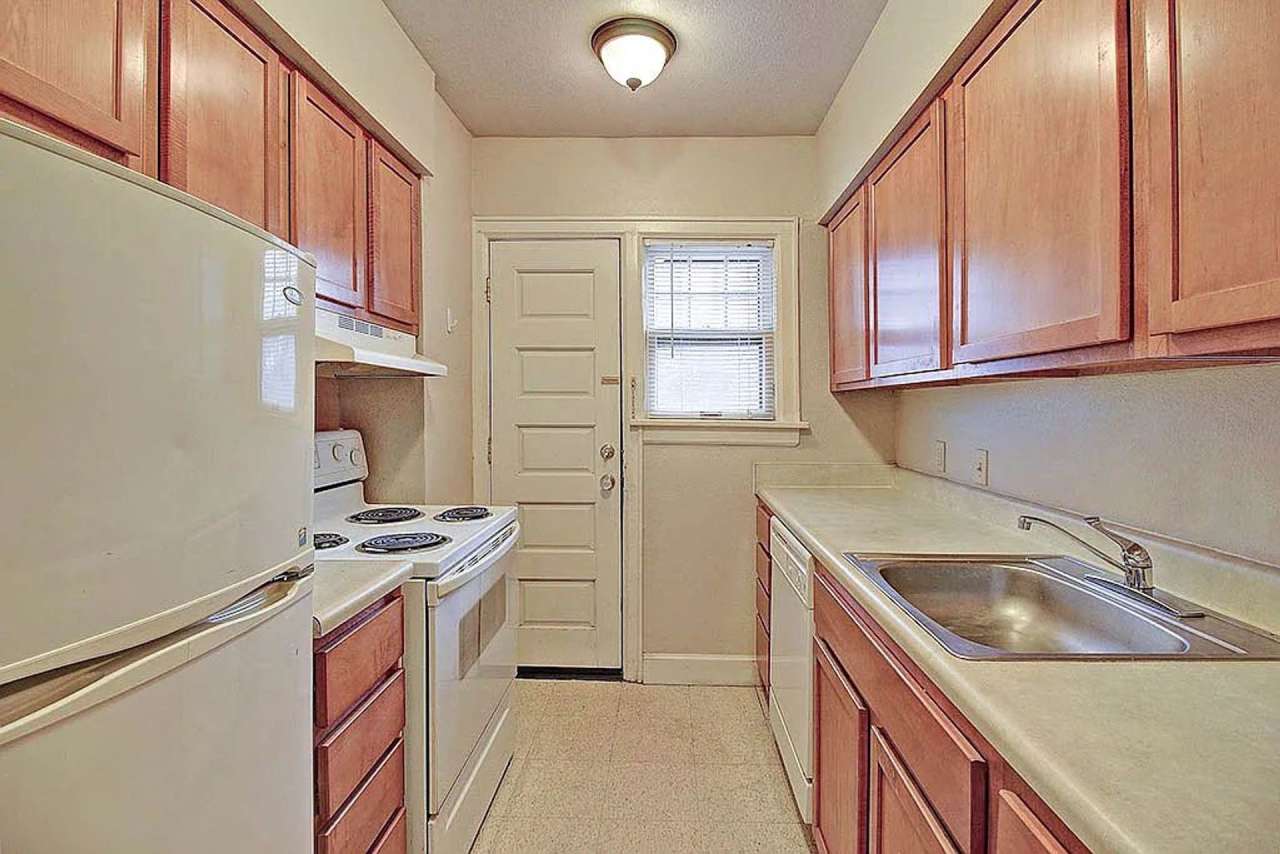 Historic Charm Meets Modern Comfort at Old English Court